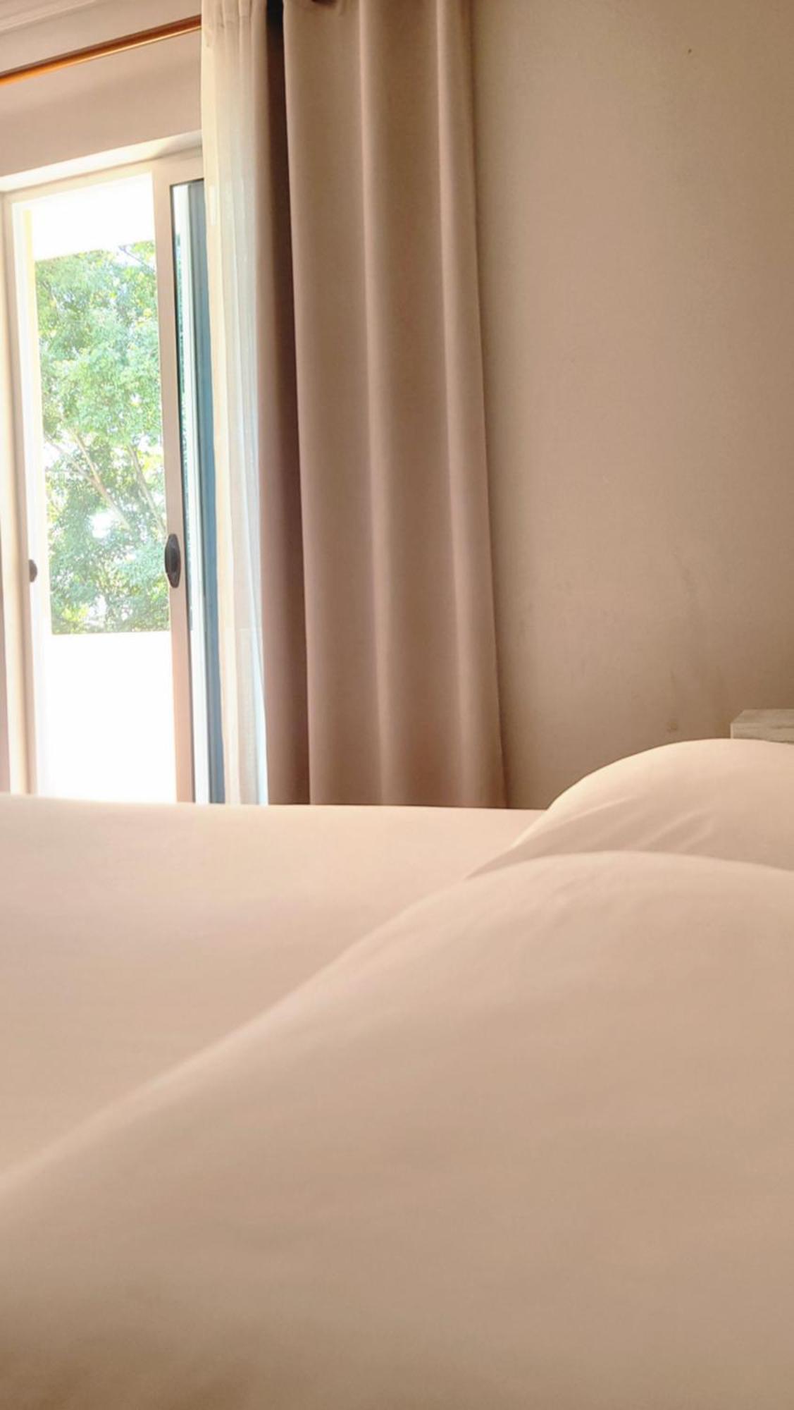 דורס Hotel Ceka מראה חיצוני תמונה