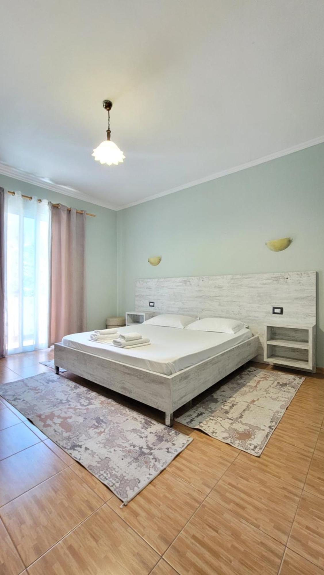 דורס Hotel Ceka מראה חיצוני תמונה