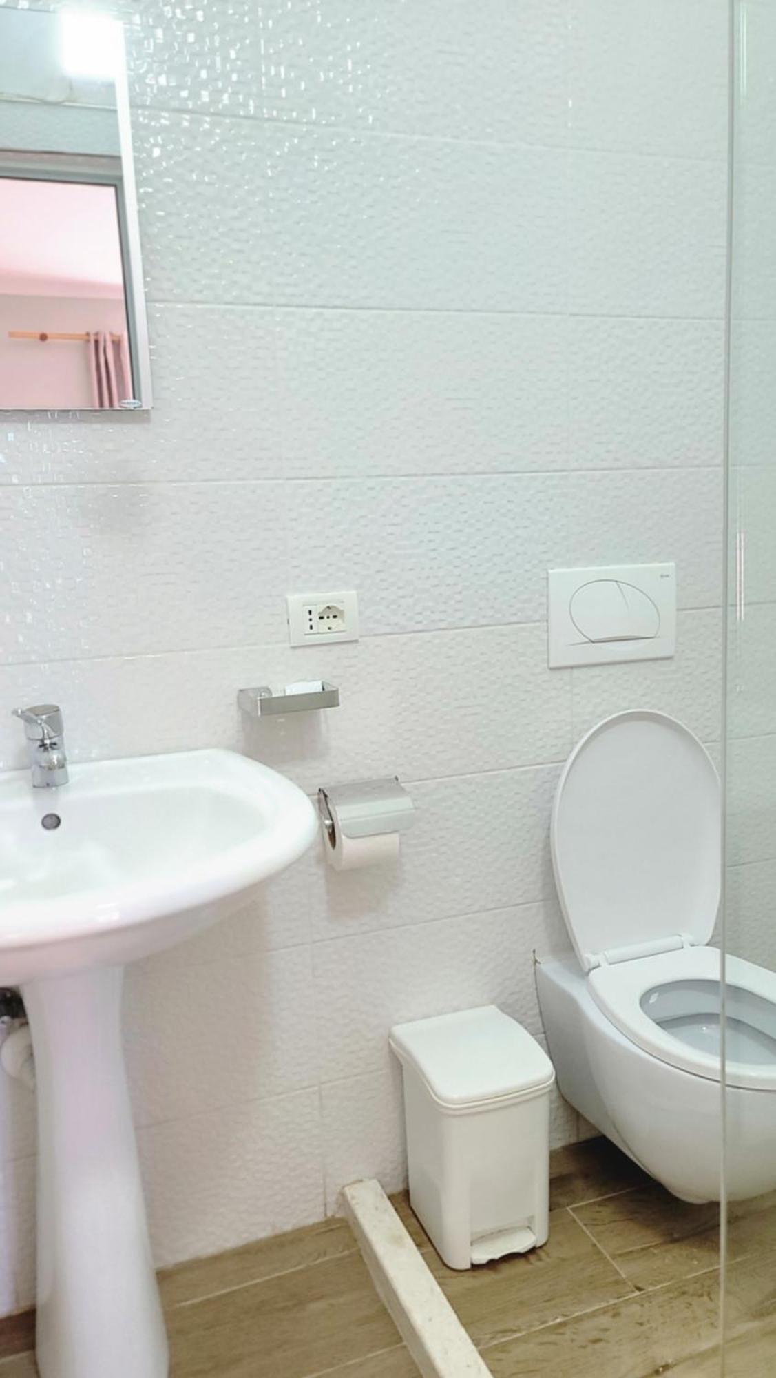 דורס Hotel Ceka מראה חיצוני תמונה